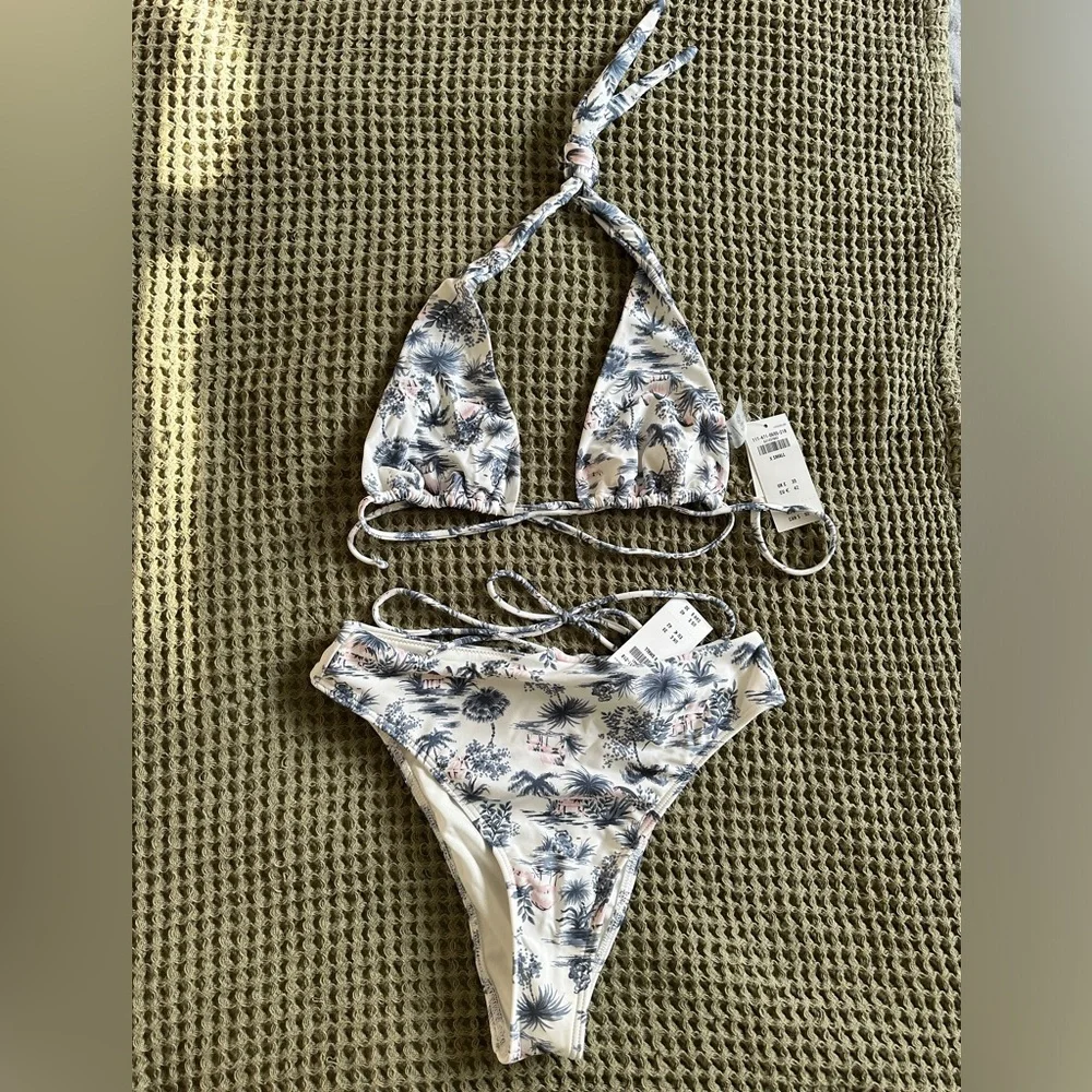 NWT Abercrombie & Fitch Bikini - Picture 2 of 5